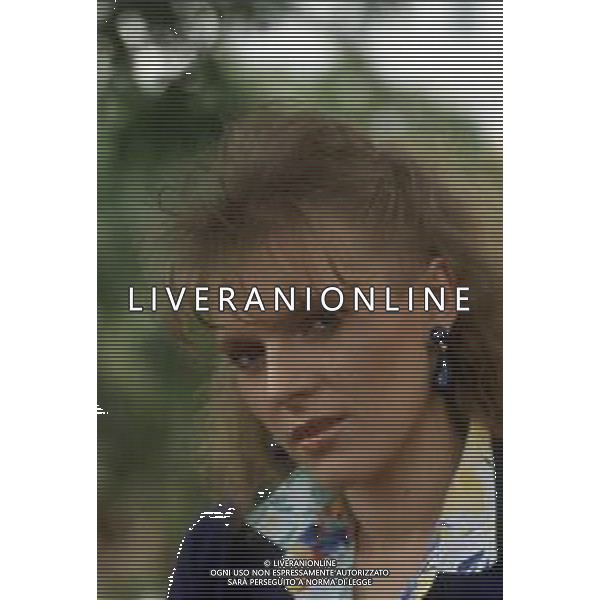 DIAP- RETROSPETTIVA LENA BIOLCATI CANTANTE NELLA FOTO LENA BIOLCATI AL FESTIVAL DI SANREMO SEZIONE NUOVE PROPOSTE NELL’ANNO 1985 AGENZIA ALDO LIVERANI SAS