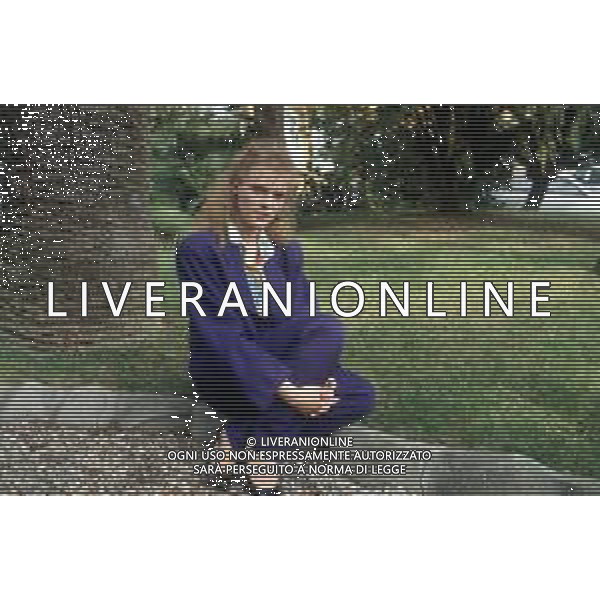 DIAP- RETROSPETTIVA LENA BIOLCATI CANTANTE NELLA FOTO LENA BIOLCATI AL FESTIVAL DI SANREMO SEZIONE NUOVE PROPOSTE NELL’ANNO 1985 AGENZIA ALDO LIVERANI SAS