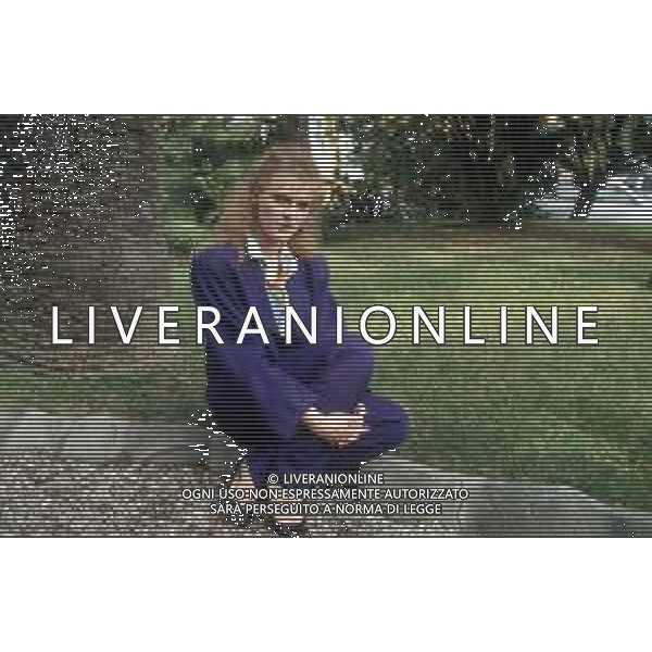 DIAP- RETROSPETTIVA LENA BIOLCATI CANTANTE NELLA FOTO LENA BIOLCATI AL FESTIVAL DI SANREMO SEZIONE NUOVE PROPOSTE NELL’ANNO 1985 AGENZIA ALDO LIVERANI SAS