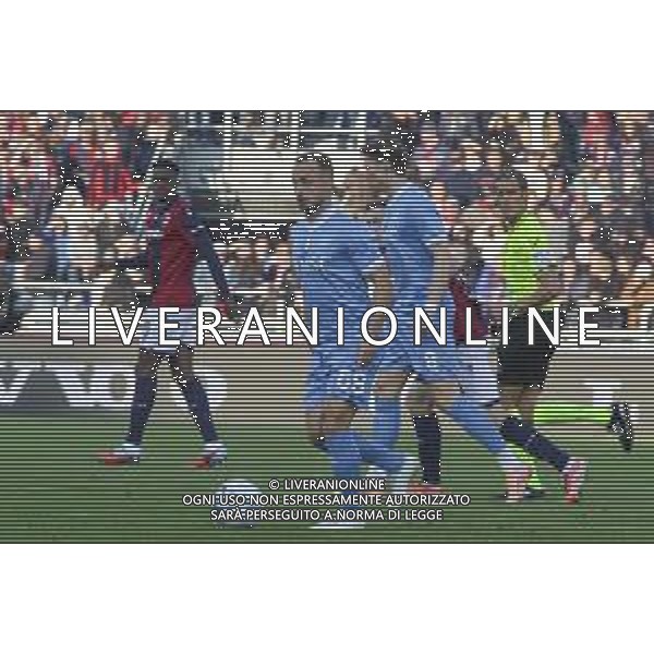 Stanislav Lobotka of SSC Napoli play the ball during Bologna BFC vs SSC Napoli, 11° Serie A Enilive 2025-26 game at Renato Dall\'Ara stadium in Bologna (BO), Italy, on November 09, 2025. (Photo by Davide Casentini)- AGENZIA ALDO LIVERANI SAS