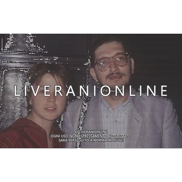 DIAP-RETROSPETTIVA OTTAVIA PICCOLO ATTRICE NELLA FOTO OTTAVIA PICCOLO IN TEATRO A MILANO NELL\'ANNO 1989 CON IL MARITO CLAUDIO ROSSONI AG ALDO LIVERANI SAS