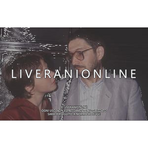 DIAP-RETROSPETTIVA OTTAVIA PICCOLO ATTRICE NELLA FOTO OTTAVIA PICCOLO IN TEATRO A MILANO NELL\'ANNO 1989 CON IL MARITO CLAUDIO ROSSONI AG ALDO LIVERANI SAS