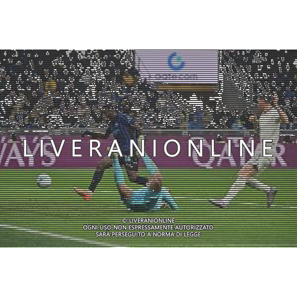 Inter vs Lazio nella foto Ange-Yoan Bonny (Inter) segna il gol del 2 a 0 Milano 09-11-2025 Stadio Giuseppe Meazza - San Siro Inter vs Lazio Campionato Serie A Enilive -11a giornata foto Roberto Garavaglia/Agenzia Aldo Liverani sas