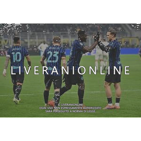 Inter vs Lazio nella foto Ange-Yoan Bonny (Inter) e Piotr Zielinski (Inter) esultanza dopo il gol del 2 a 0 Milano 09-11-2025 Stadio Giuseppe Meazza - San Siro Inter vs Lazio Campionato Serie A Enilive -11a giornata foto Roberto Garavaglia/Agenzia Aldo Liverani sas