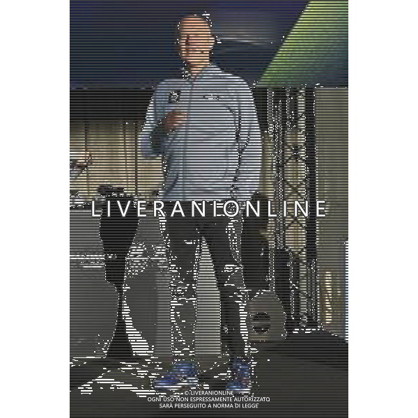 TVRG Divise volontari Milano Cortina 2026 nella foto Andrea Parmeggiani Milano 12-11-2025 Presentate le divise per i volontari che lavoreranno ai Giochi Olimpici invernali Milano Cortina 2026 foto Roberto Garavaglia/Agenzia Aldo Liverani sas