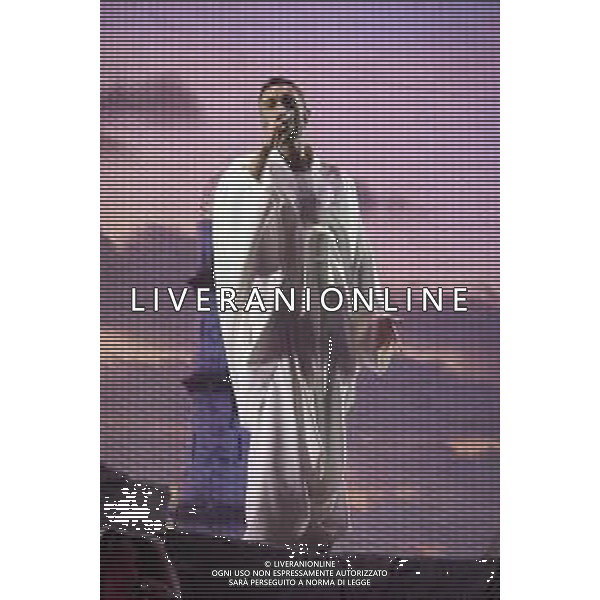 Roma 13 Novembre 2025 Marco Mengoni live al Palazzo dello Sport di Roma durante il suo ‘Live in Europe 2025’ Tour Nella Foto: Marco Mengoni Foto Credit: Andrea Bracaglia- AGENZIA ALDO LIVERANI SAS