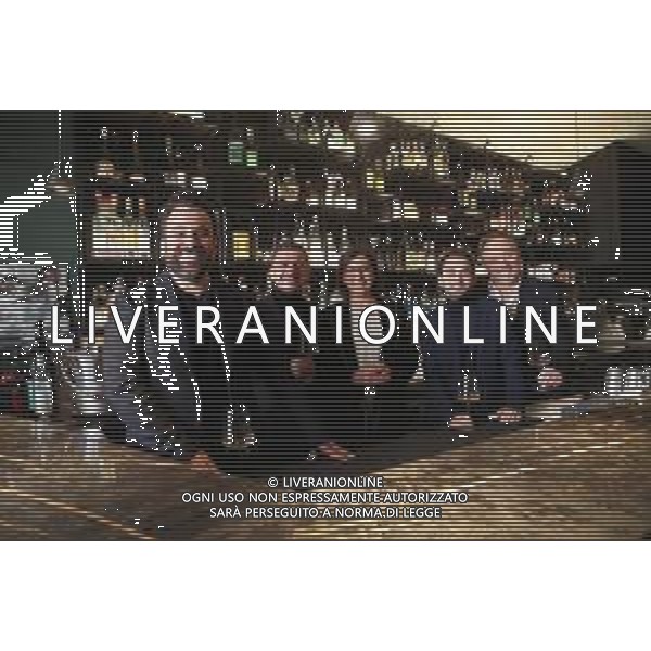 IMOLA 14 11 2025 PIAZZA MATTEOTTI CONFERENZA STAMPA un anno dopo l’apertura DEL RISTORANTE SEMPLICE NELLA FOTO DA SINISTRA MAX MASCIA,FRANCESCO CIORIA,SILVIA POLI PRESIDENTE DELLA FONDAZIONE ,GIACOMO MARCATTILII E DAVIDE CAMANZI ©SANNA - AGENZIA ALDO LIVERANI SAS