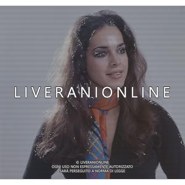 COL-RETROSPETTIVA DORA MORONI CANTANTE E PRESENTARICE TELEVISIVA NELLA FOTO DORA MORONI IN SALA DI POSA INIZIO CARRIERA AG ALDO LIVERANI SAS