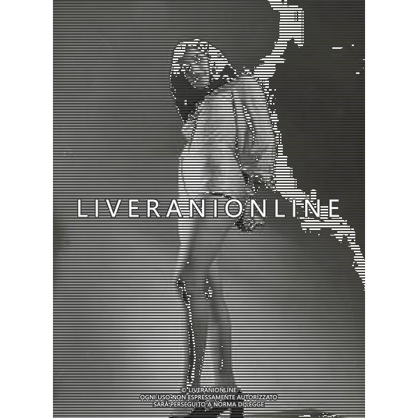 ST-RETROSPETTIVA DORA MORONI CANTANTE E PRESENTATRICE TELEVISIVA NELLA FOTO DORA MORONI A BOLOGNA FOTO SCHICCHI E LODI-AG ALDO LIVERANI SAS  