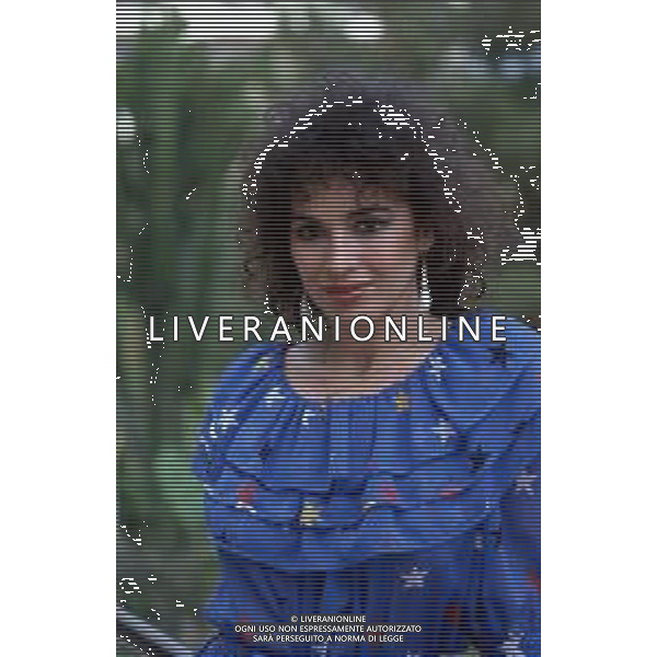 DIAP-RETROSPETTIVA DORA MORONI CANTANTE E PRESENTATRICE TELEVISIVA NELLA FOTO DORA MORONI FOTO MARIO DOTTI-AG ALDO LIVERANI SAS 