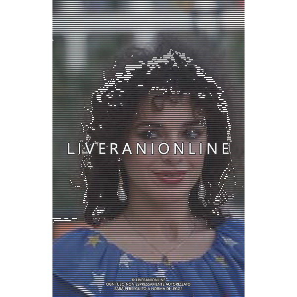 DIAP-RETROSPETTIVA DORA MORONI CANTANTE E PRESENTATRICE TELEVISIVA NELLA FOTO DORA MORONI FOTO MARIO DOTTI-AG ALDO LIVERANI SAS 