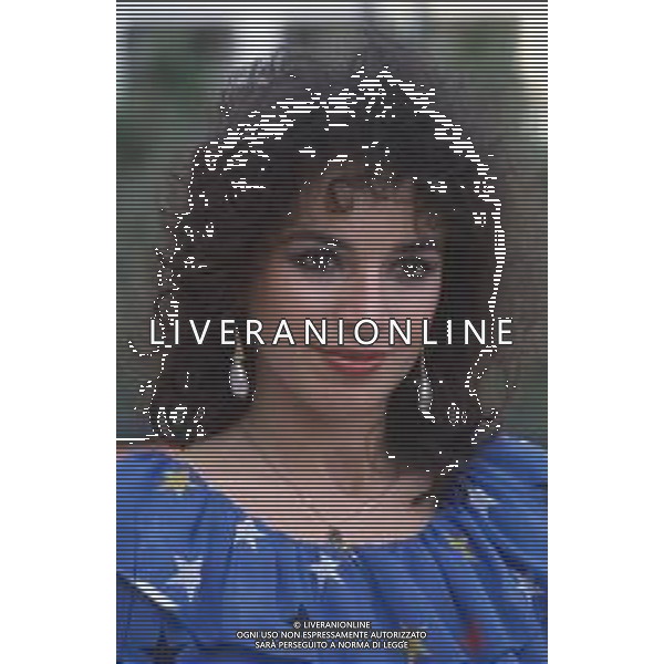 DIAP-RETROSPETTIVA DORA MORONI CANTANTE E PRESENTATRICE TELEVISIVA NELLA FOTO DORA MORONI FOTO MARIO DOTTI-AG ALDO LIVERANI SAS 