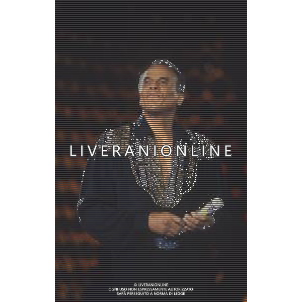 DIAP-RETROSPETTIVA -HARRY BELEFONTE CANTANTE NELLA FOTO HARRY BELAFONTE NELL\'ANNO 1988 A MILANO OSPITE DELLA TRSMISSIONE TELEVISIVA “RAFFAELLA CARRA\' SHOW “ AG ALDO LIVERANI SAS