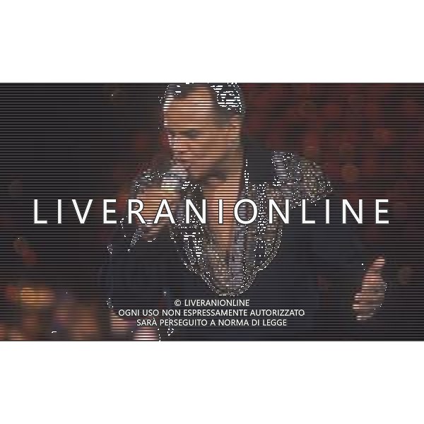 DIAP-RETROSPETTIVA -HARRY BELEFONTE CANTANTE NELLA FOTO HARRY BELAFONTE NELL\'ANNO 1988 A MILANO OSPITE DELLA TRSMISSIONE TELEVISIVA “RAFFAELLA CARRA\' SHOW “ AG ALDO LIVERANI SAS