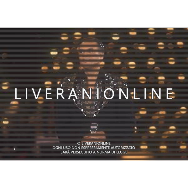 DIAP-RETROSPETTIVA -HARRY BELEFONTE CANTANTE NELLA FOTO HARRY BELAFONTE NELL\'ANNO 1988 A MILANO OSPITE DELLA TRSMISSIONE TELEVISIVA “RAFFAELLA CARRA\' SHOW “ AG ALDO LIVERANI SAS