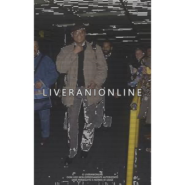 DIAP-RETROSPETTIVA -HARRY BELEFONTE CANTANTE NELLA FOTO HARRY BELAFONTE NELL\'ANNO 1988 IN AEROPORTO A ROMA AG ALDO LIVERANI SAS