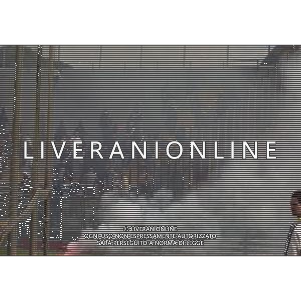 NEG-25-03-2001 PISA-CAMPIONATO DI CALCIO SERIE B PISA-LIVORNO 0-2 A TAVOLINO PER DISORDINI TRA LE TIFOSERIE NELLA FOTO INCIDENTI SUGLI SPALTI AG ALDO LIVERANI SAS