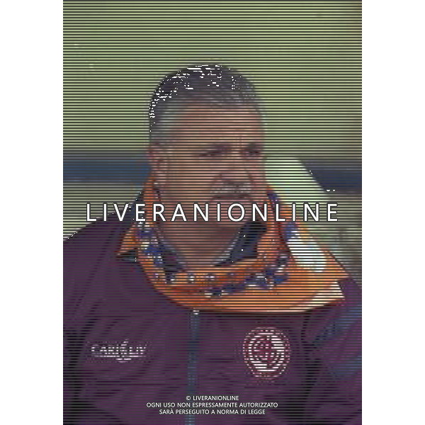 NEG-25-03-2001 PISA-CAMPIONATO DI CALCIO SERIE B PISA-LIVORNO 0-2 A TAVOLINO PER DISORDINI TRA LE TIFOSERIE NELLA FOTO OSVALDO IACONI ALLENATORE LIVORNO CALCIO AG ALDO LIVERANI SAS