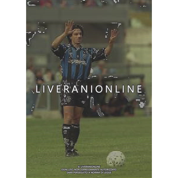 NEG-25-03-2001 PISA-CAMPIONATO DI CALCIO SERIE B PISA-LIVORNO 0-2 A TAVOLINO PER DISORDINI TRA LE TIFOSERIE NELLA FOTO AZIONE DI GIOCO AG ALDO LIVERANI SAS