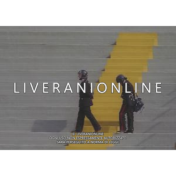 NEG-25-03-2001 PISA-CAMPIONATO DI CALCIO SERIE B PISA-LIVORNO 0-2 A TAVOLINO PER DISORDINI TRA LE TIFOSERIE NELLA FOTO CARABINIERI SUGLI SPALTI AG ALDO LIVERANI SAS