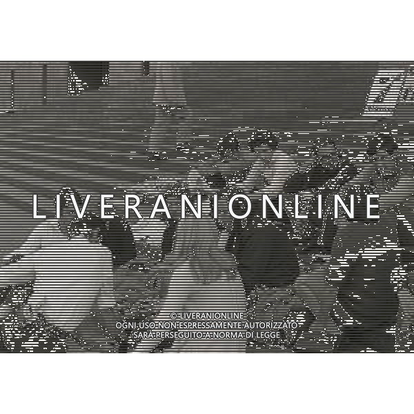 NEG-1969 -MILANO MANFESTAZIONE DEGLI ANARCHICI DAVANTI AL TRIBUNALE DI MILANO AG ALDO LIVERANI SAS