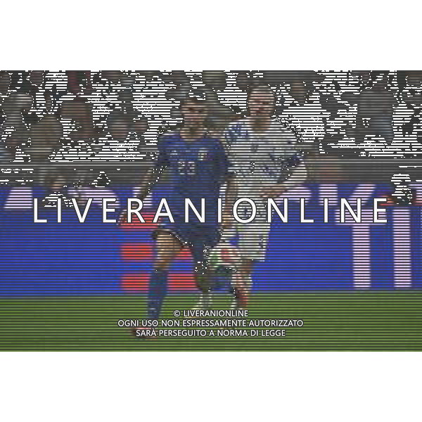 Italia vs Norvegia nella foto Gianluca Mancini (Italia) e Erling Haaland (Norvegia) Milano 16-11-2025 Stadio Giuseppe Meazza - San Siro Italia vs Norvegia Qualificazioni Mondiali 2026 Gruppo I - 10a giornata foto Roberto Garavaglia/Agenzia Aldo Liverani sas