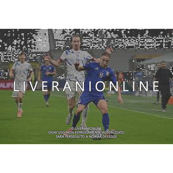 Italia vs Norvegia nella foto Kristian Thorstvedt (Norvegia) e Davide Frattesi (Italia) Milano 16-11-2025 Stadio Giuseppe Meazza - San Siro Italia vs Norvegia Qualificazioni Mondiali 2026 Gruppo I - 10a giornata foto Roberto Garavaglia/Agenzia Aldo Liverani sas