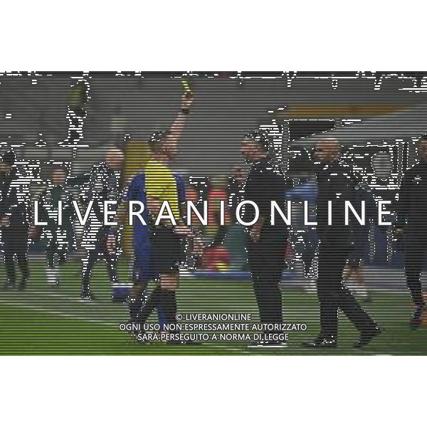 Italia vs Norvegia nella foto l\'arbitro Alejandro Hernandez (SPA) ammonisce Gennaro Gattuso allenatore Italia Milano 16-11-2025 Stadio Giuseppe Meazza - San Siro Italia vs Norvegia Qualificazioni Mondiali 2026 Gruppo I - 10a giornata foto Roberto Garavaglia/Agenzia Aldo Liverani sas