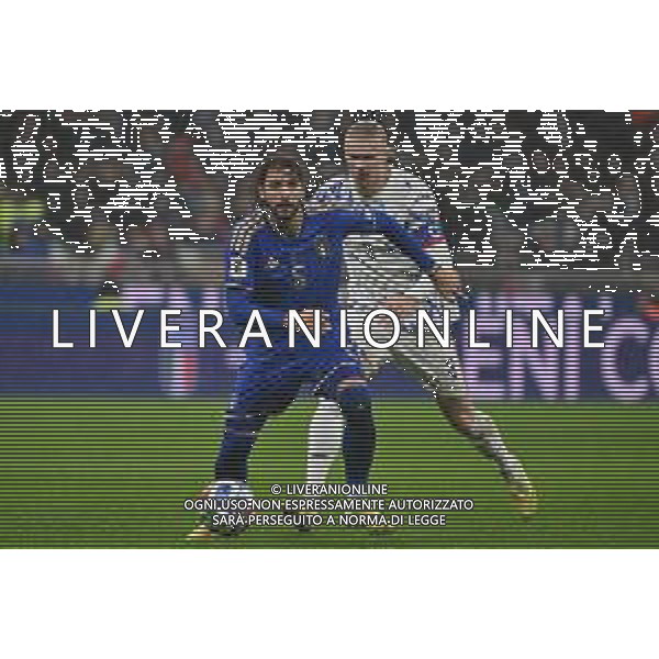 Italia vs Norvegia nella foto Manuel Locatelli (Italia) e Erling Haaland (Norvegia) Milano 16-11-2025 Stadio Giuseppe Meazza - San Siro Italia vs Norvegia Qualificazioni Mondiali 2026 Gruppo I - 10a giornata foto Roberto Garavaglia/Agenzia Aldo Liverani sas