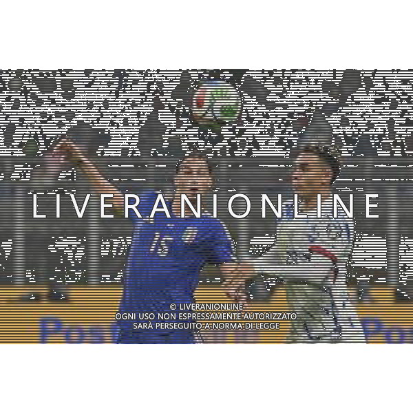 Italia vs Norvegia nella foto Francesco Pio Esposito (Italia) SX e Antonio Nusa (Norvegia) DX Milano 16-11-2025 Stadio Giuseppe Meazza - San Siro Italia vs Norvegia Qualificazioni Mondiali 2026 Gruppo I - 10a giornata foto Roberto Garavaglia/Agenzia Aldo Liverani sas