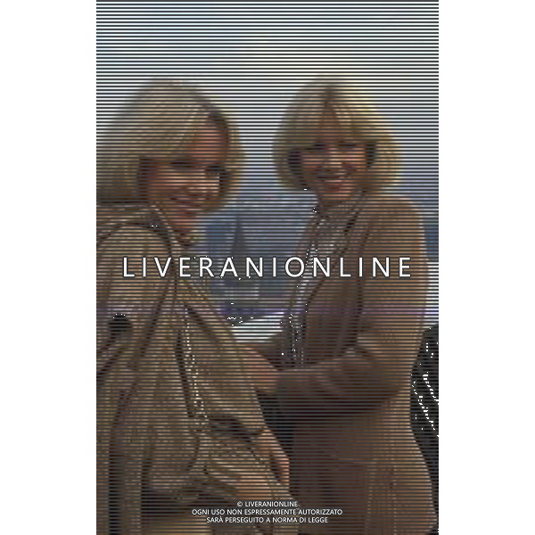 DIAP-RETROSPETTIVA ELLEN E ALICE KESSLER E BALLERINE NELLA FOTO ALICE E ELLEN KESSLER A MILANO NELL\'ANNO 1980 A TERRAZZA MARTINI AG ALDO LIVERANI SAS