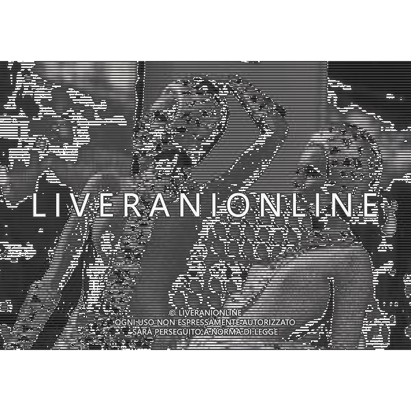 NEG-RETROSPETTIVA ELLEN E ALICE KESSLER BALLERINE NELLA FOTO ELLEN KESSLER E ALICE KESSLER NELL\'ANNO 1969 NELLA TRASMISSIONE CANZONISSIMA AG ALDO LIVERANI SAS 