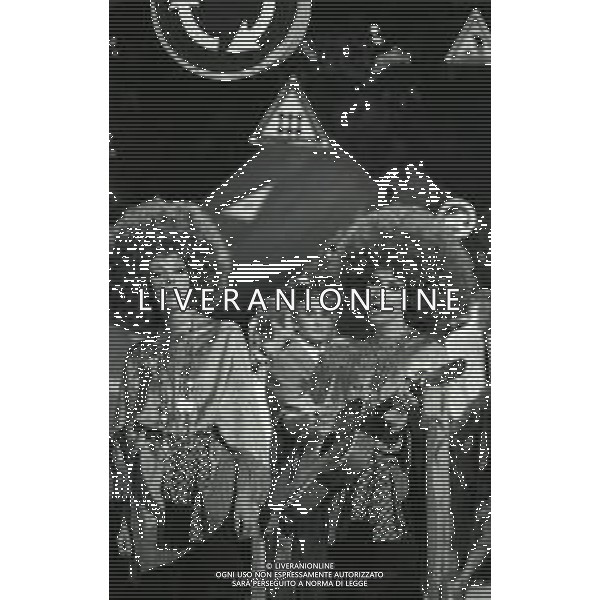 NEG-RETROSPETTIVA ELLEN E ALICE KESSLER BALLERINE NELLA FOTO ELLEN KESSLER E ALICE KESSLER NELL\'ANNO 1969 NELLA TRASMISSIONE CANZONISSIMA AG ALDO LIVERANI SAS 