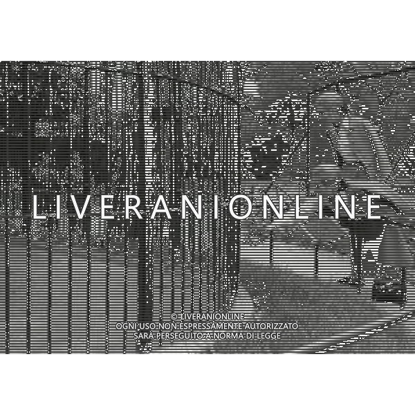 NEG-RETROSPETTIVA ELLEN E ALICE KESSLER BALLERINE NELLA FOTO ELLEN KESSLER E ALICE KESSLER NELL\'ANNO 1969 A ROMA AG ALDO LIVERANI SAS  