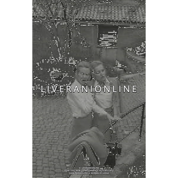 NEG-RETROSPETTIVA ELLEN E ALICE KESSLER BALLERINE NELLA FOTO ELLEN KESSLER E ALICE KESSLER NELL\'ANNO 1969 A ROMA AG ALDO LIVERANI SAS  