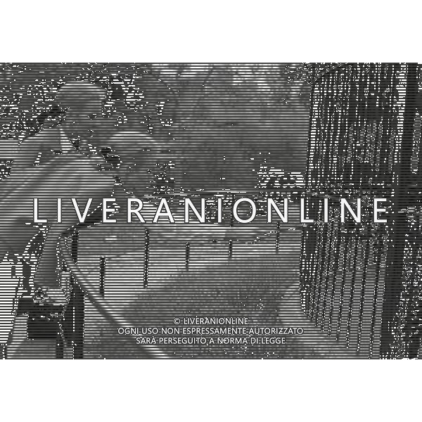 NEG-RETROSPETTIVA ELLEN E ALICE KESSLER BALLERINE NELLA FOTO ELLEN KESSLER E ALICE KESSLER NELL\'ANNO 1969 A ROMA AG ALDO LIVERANI SAS  