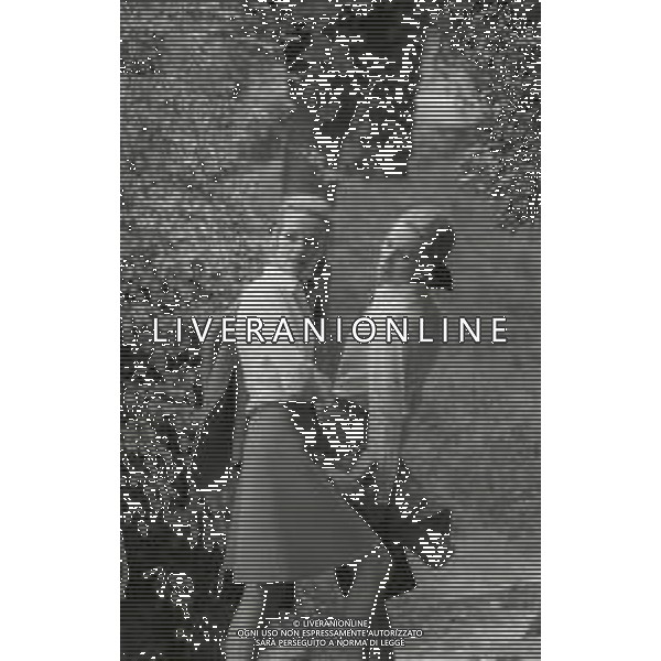 NEG-RETROSPETTIVA ELLEN E ALICE KESSLER BALLERINE NELLA FOTO ELLEN KESSLER E ALICE KESSLER NELL\'ANNO 1969 A ROMA AG ALDO LIVERANI SAS  