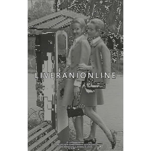 NEG-RETROSPETTIVA ELLEN E ALICE KESSLER BALLERINE NELLA FOTO ELLEN KESSLER E ALICE KESSLER NELL\'ANNO 1969 A ROMA AG ALDO LIVERANI SAS    