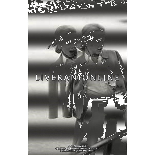 NEG-RETROSPETTIVA ELLEN E ALICE KESSLER BALLERINE NELLA FOTO ELLEN KESSLER E ALICE KESSLER NELL\'ANNO 1969 A ROMA AG ALDO LIVERANI SAS  