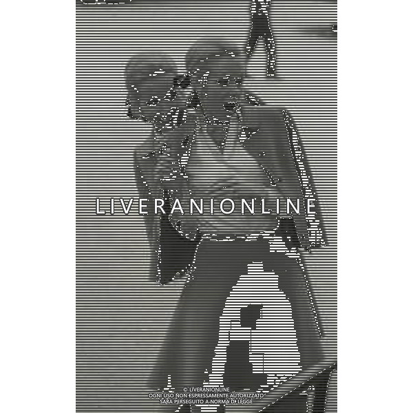 NEG-RETROSPETTIVA ELLEN E ALICE KESSLER BALLERINE NELLA FOTO ELLEN KESSLER E ALICE KESSLER NELL\'ANNO 1969 A ROMA AG ALDO LIVERANI SAS  