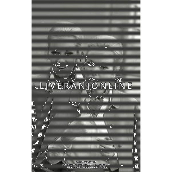 NEG-RETROSPETTIVA ELLEN E ALICE KESSLER BALLERINE NELLA FOTO ELLEN KESSLER E ALICE KESSLER NELL\'ANNO 1969 A ROMA AG ALDO LIVERANI SAS  