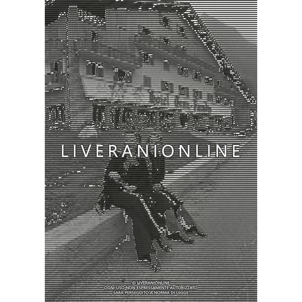 NEG-RETROSPETTIVA ELLEN E ALICE KESSLER E BALLERINE NELLA FOTO ALICE E ELLEN KESSLER IN VAL D\'AOSTA NELL\'ANNO 1972 AG ALDO LIVERANI SAS