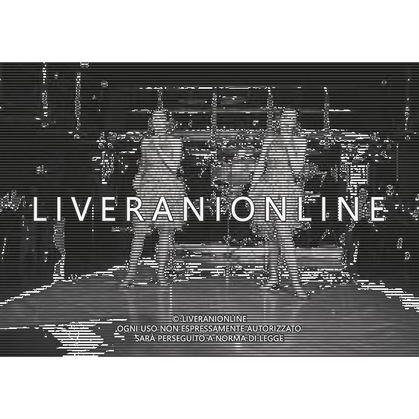 NEG-RETROSPETTIVA ELLEN E ALICE KESSLER E BALLERINENELLA FOTO ALICE E ELLEN KESSLER IN VAL D\'AOSTA NELL\'ANNO 1972 AG ALDO LIVERANI SAS