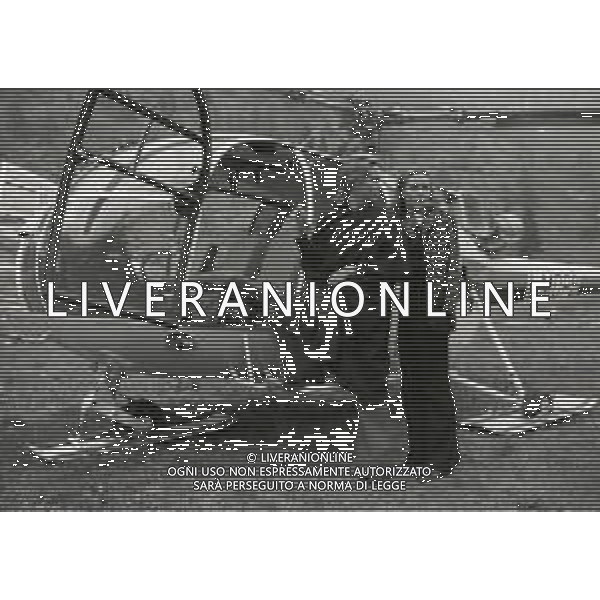 NEG-RETROSPETTIVA ELLEN E ALICE KESSLER E BALLERINE NELLA FOTO ALICE E ELLEN KESSLER IN VAL D\'AOSTA NELL\'ANNO 1972 AG ALDO LIVERANI SAS