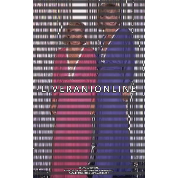 DIAP-RETROSPETTIVA GEMELLE ALICE E ELLEN KESSLER BELLERINE NELLA FOTO ALICE E ELLEN KESSLER A ROMA NELL\'ANNO 1989 AG ALDO LIVERANI SAS
