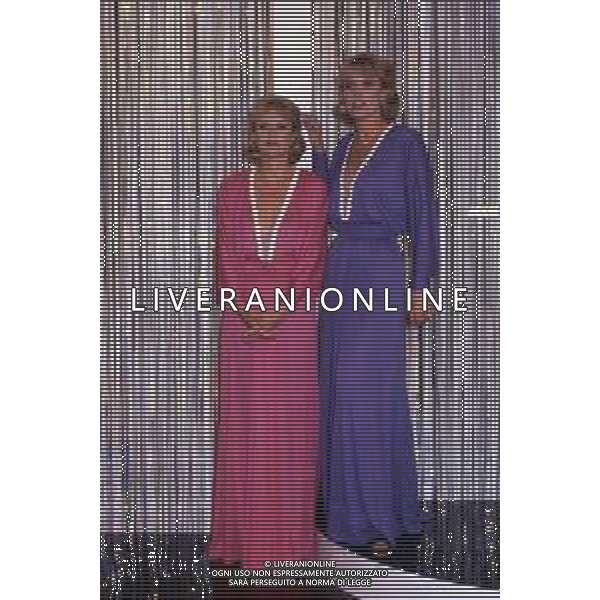 DIAP-RETROSPETTIVA GEMELLE ALICE E ELLEN KESSLER BELLERINE NELLA FOTO ALICE E ELLEN KESSLER A ROMA NELL\'ANNO 1989 AG ALDO LIVERANI SAS