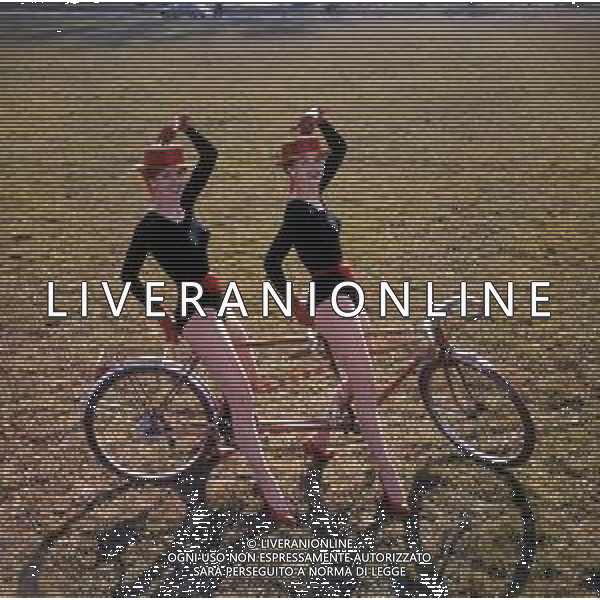 COL-RETROSPETTIVA ALICE E ELLEN KESSLER BALLERINE NELLA FOTO ALICE E HELLEN KESSLER AG ALDO LIVERANI SAS