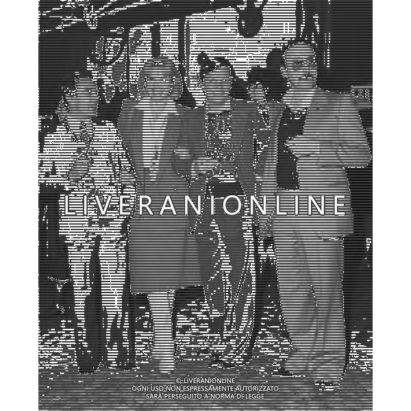 UMBERTO ORSINI attore italiano - RETROSPETTIVA nella foto con Ellen Kessler a Milano nell’anno 1979 e il regista GianCarlo Sepe ©ARCHIVIO / AGENZIA ALDO LIVERANI SAS