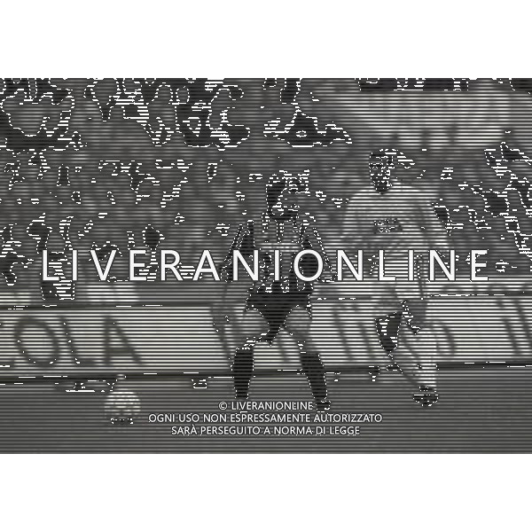 NEG-20-02-1994 ROMA CAMPIONATO DI CALCIO SERIE A LAZIO-MILAN 0-1 NELLA FOTO PAOLO MALDINI E ARON WINTER AG ALDO LIVERANI SAS