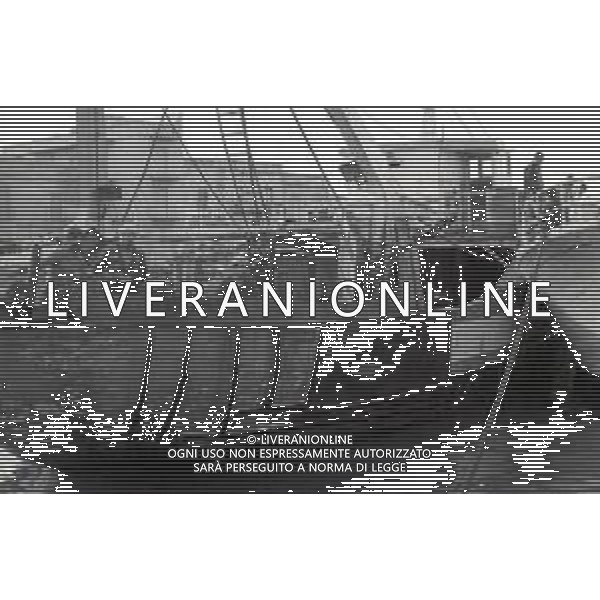 NEG MAZZARA DEL VALLO- I PESCHERECCI FERMI PER LA CRISI DELLA PESCA NELL\'ANNO 1982 AG ALDO LIVERANI SAS